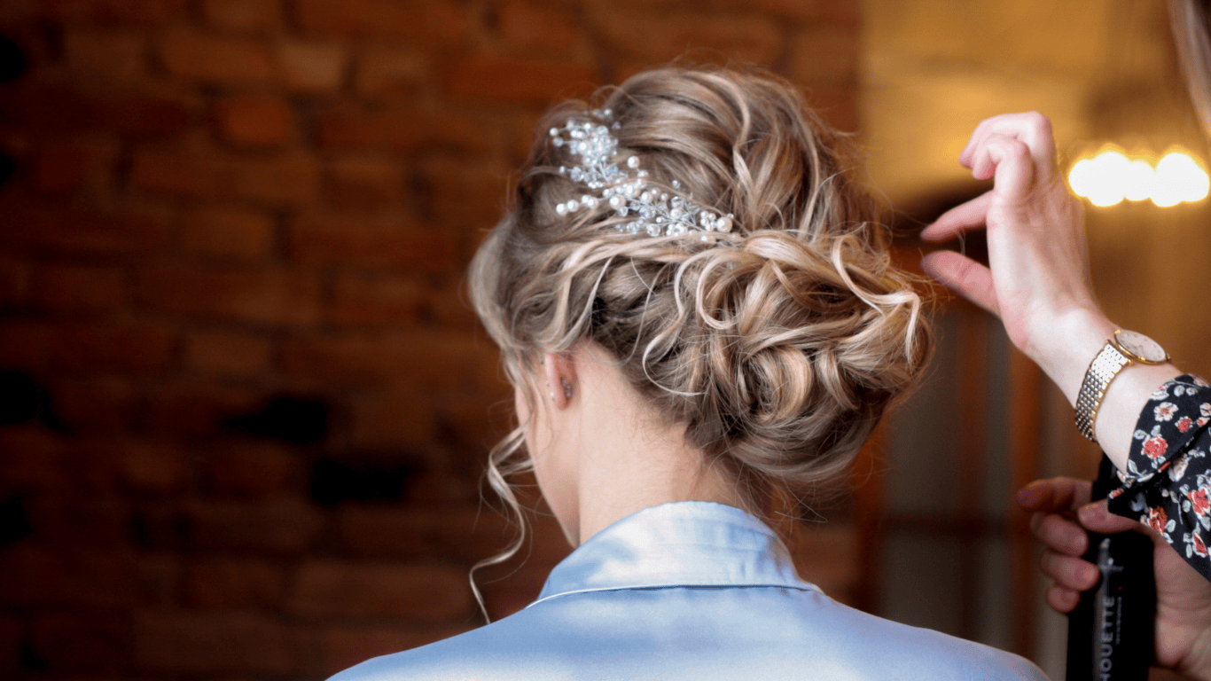 رازهای آرایش مو برای موهای کم‌پشت که ظاهر شما را متحول می‌کند!